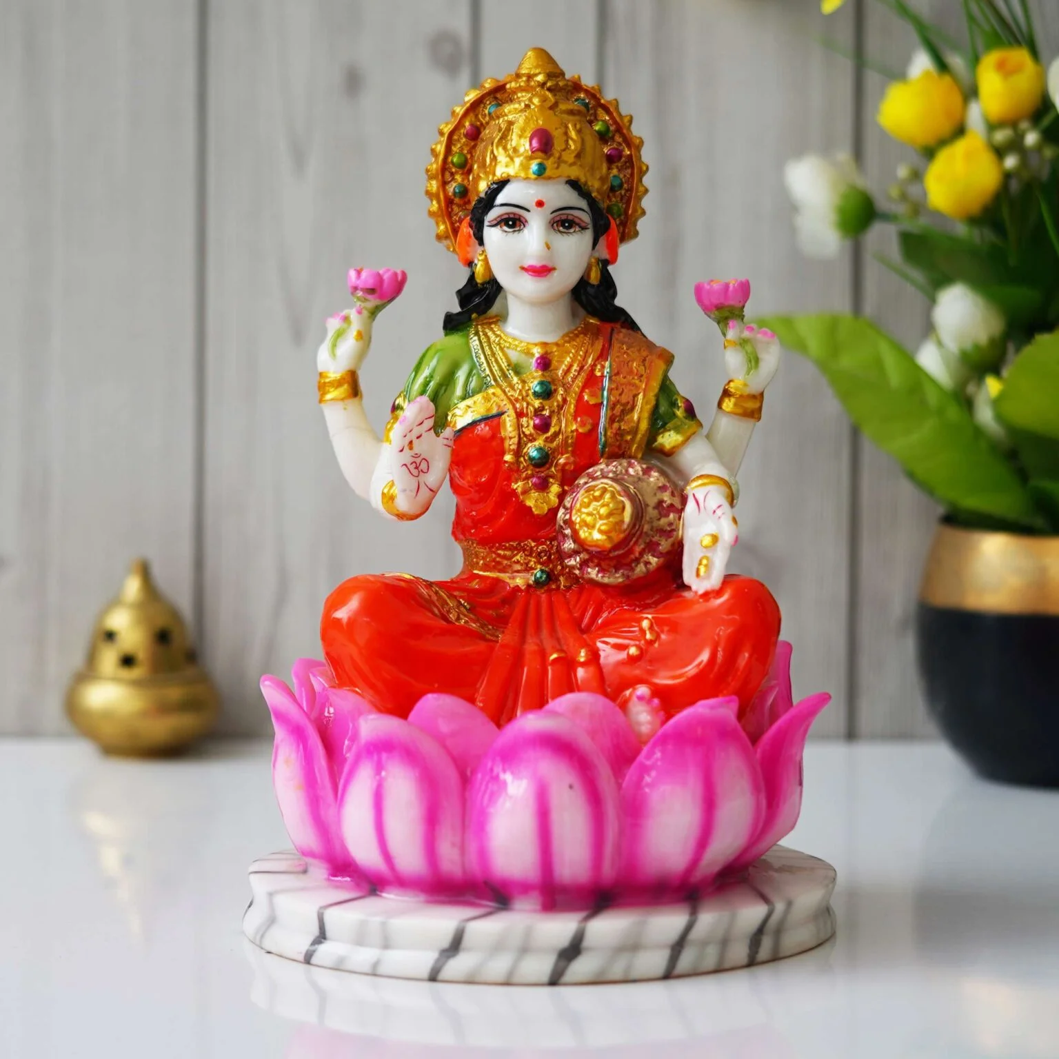 Mata-Laxmi-Marble-idol-statue